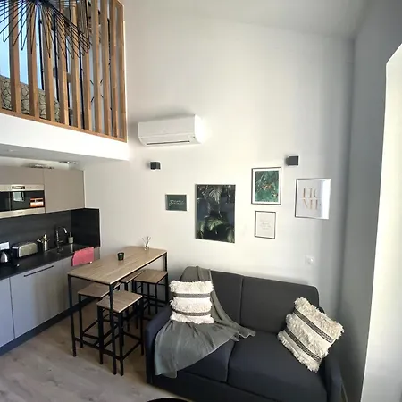 Hypercentre Lamartine 513 * Νίκαια